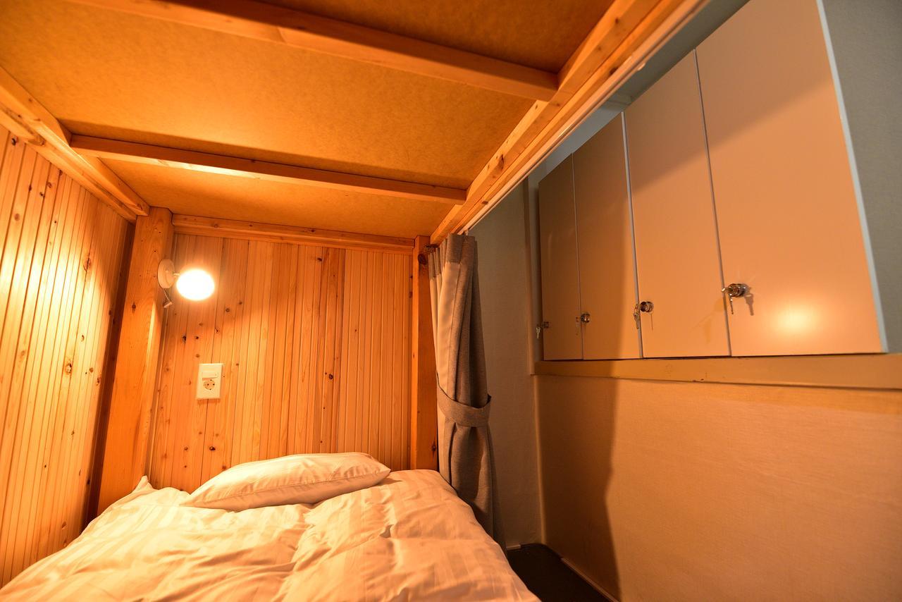 Hotel A Strange Day à Seogwipo Extérieur photo